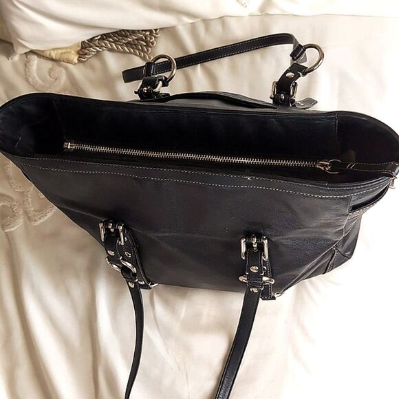 COACH♣️Black Leather Tote Bag - Picture 7 of 16